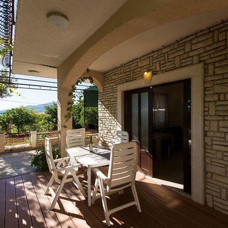 Apartment Bareta Trogir Eksteriør billede